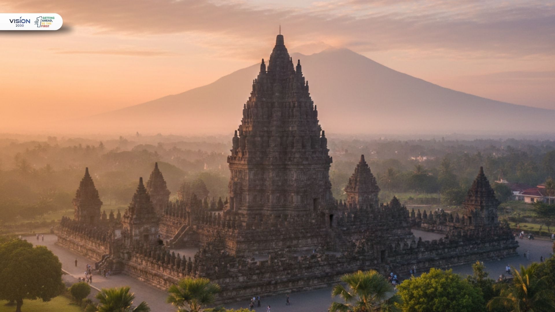 Menelusuri Kejayaan Kerajaan Jawa di Candi Prambanan